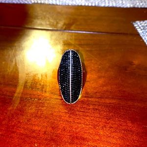 henri bendel ring size 8